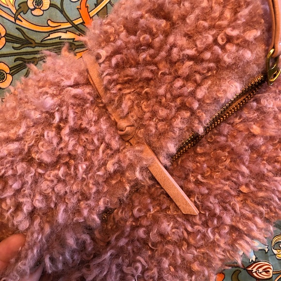 Clutch - Picture 3 of 3